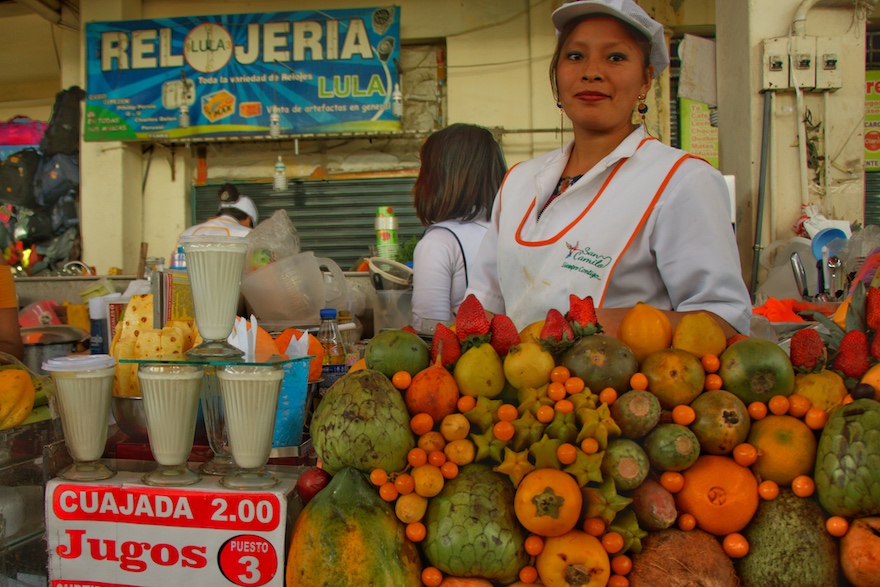 Markthalle in Arequipa Peru - Fruchtsäfte