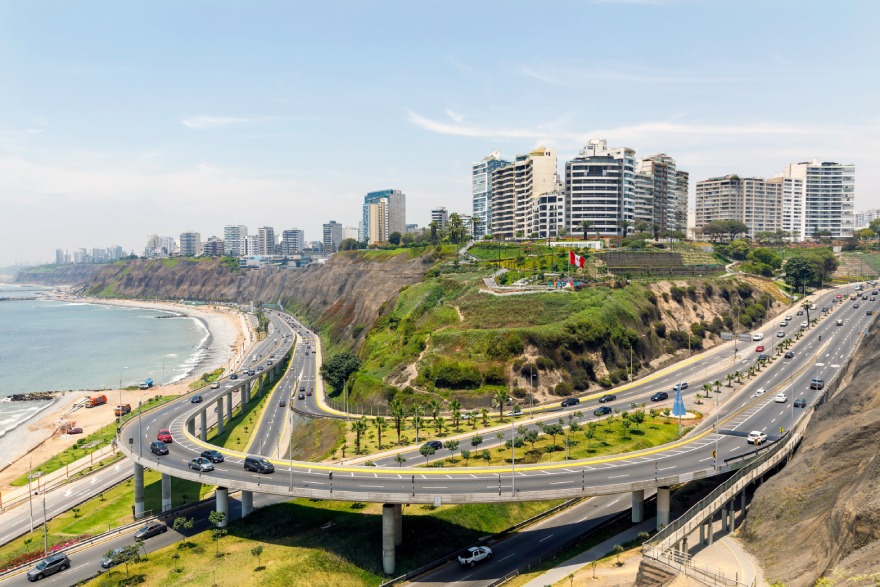 Peru Mietwagenrundreise Erfahrungen - Blick auf Lima